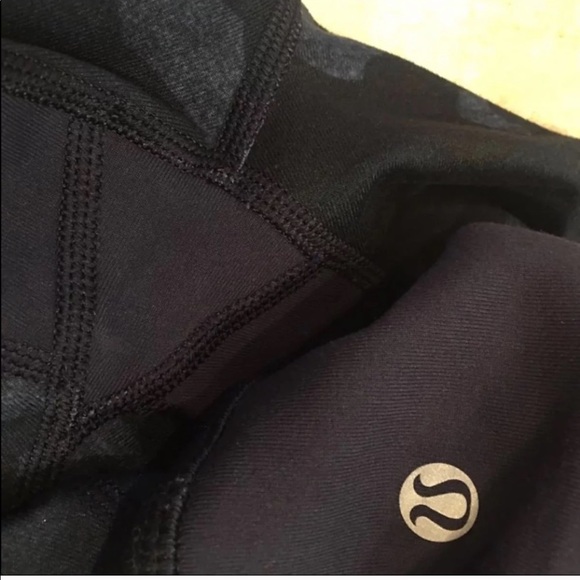 lululemon blue camo sashimi wunder under crop - Picture 5 of 6